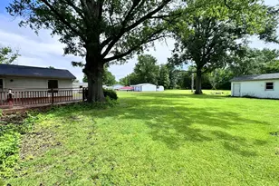 17 Crestwood, Centralia, IL 62801 - Photo 9