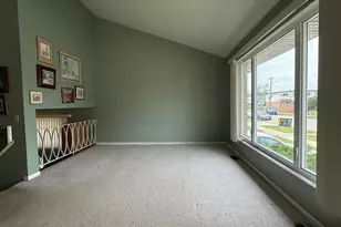 8945 N Lyons St, Des Plaines, IL 60016 - Photo 3