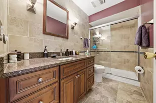 260 Hillhurst Dr, Cary, IL 60013 - Photo 29