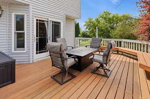 260 Hillhurst Dr, Cary, IL 60013 - Photo 33