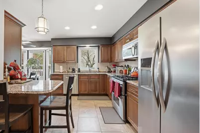260 Hillhurst Drive, Cary, IL 60013 - Photo 9