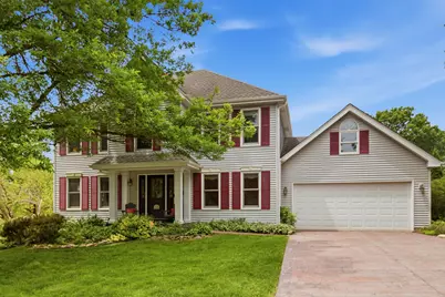 260 Hillhurst Drive, Cary, IL 60013 - Photo 1