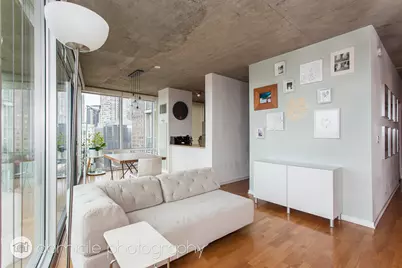 611 S Wells Street #2404, Chicago, IL 60607 - Photo 3