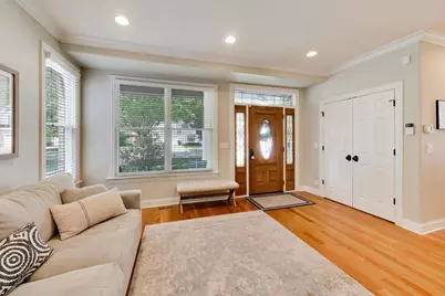 713 N Beverly Lane, Arlington Heights, IL 60004 - Photo 5