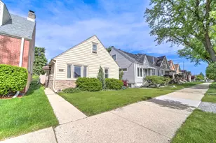 3330 N Orange Ave, Chicago, IL 60634 - Photo 3
