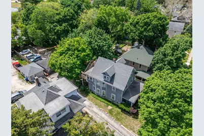 226 W Locust Street, Dekalb, IL 60115 - Photo 5