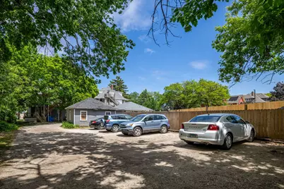 226 W Locust Street, Dekalb, IL 60115 - Photo 31