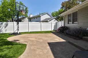 1129 Tamarack Ln, Libertyville, IL 60048 - Photo 39