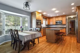 1129 Tamarack Ln, Libertyville, IL 60048 - Photo 13