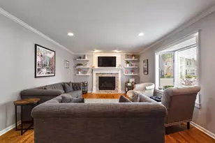 1129 Tamarack Ln, Libertyville, IL 60048 - Photo 11