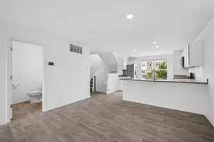 3824 Honeysuckle Ln, Elgin, IL 60124 - Photo 5