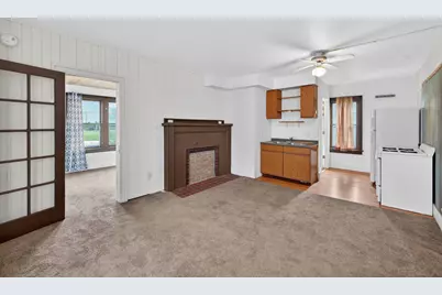 533 College Avenue, Dekalb, IL 60115 - Photo 7