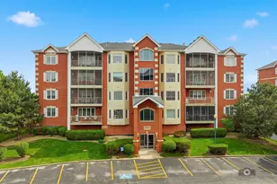 7927 Trinity Cir, Tinley Park, IL 60487 - Photo 1