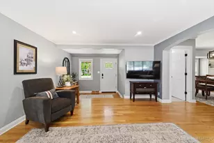 261 Main Street S, Oswego, IL 60543 - Photo 15