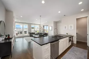 2755 N Lakewood Ave, Chicago, IL 60614 - Photo 11