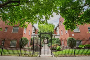 7521 N Damen Ave, Chicago, IL 60645 - Photo 1