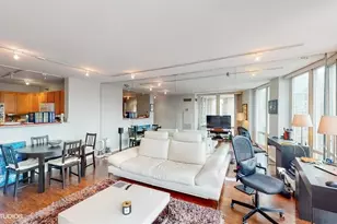 345 N LaSalle St, Chicago, IL 60654 - Photo 7