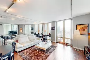 345 N LaSalle St, Chicago, IL 60654 - Photo 5