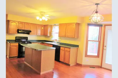 3690 Baybrook Drive, Aurora, IL 60504 - Photo 3