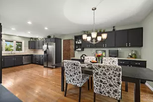 8929 Robin Hill Road Dr, Woodstock, IL 60098 - Photo 13