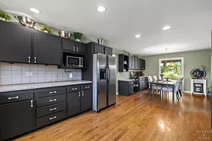 8929 Robin Hill Road Dr, Woodstock, IL 60098 - Photo 11