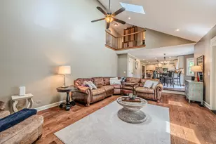 24146 Brancaster Dr, Naperville, IL 60564 - Photo 21