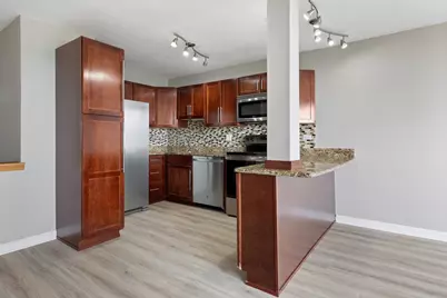 655 W Irving Park Road #2708, Chicago, IL 60613 - Photo 5