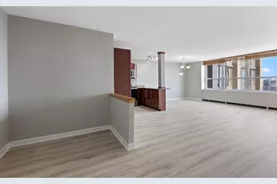 655 W Irving Park Road #2708, Chicago, IL 60613 - Photo 7