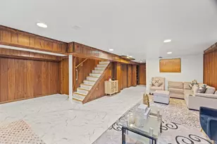 7946 Lotus Ave, Morton Grove, IL 60053 - Photo 17
