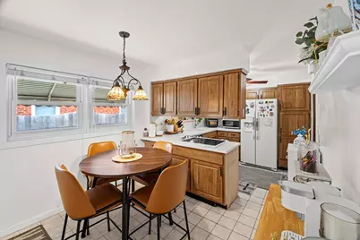 7946 Lotus Avenue, Morton Grove, IL 60053 - Photo 7