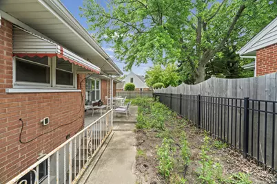 7946 Lotus Avenue, Morton Grove, IL 60053 - Photo 25