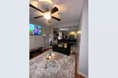10634 S Avenue O, Chicago, IL 60617 - Photo 13