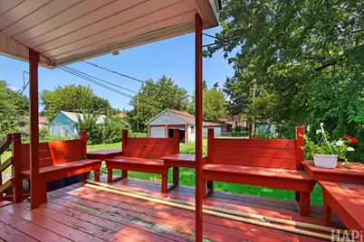 825 N Ash Street, Waukegan, IL 60085 - Photo 17
