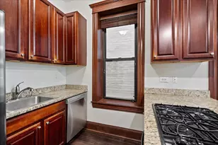 2044 W Haddon Ave, Chicago, IL 60622 - Photo 11