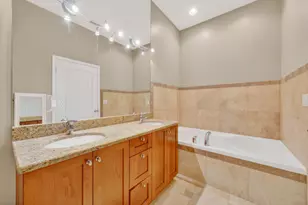 2245 W North Ave, Chicago, IL 60647 - Photo 17
