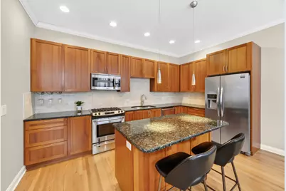 2245 W North Avenue #202, Chicago, IL 60647 - Photo 3