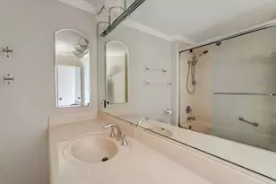 401 E Ontario St, Chicago, IL 60611 - Photo 49