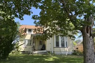 533 9th St, Lasalle, IL 61301 - Photo 1