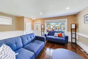 431 W 98th St, Chicago, IL 60628 - Photo 3
