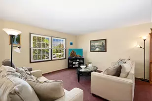 1140 Rosedale Ln, Hoffman Estates, IL 60169 - Photo 3