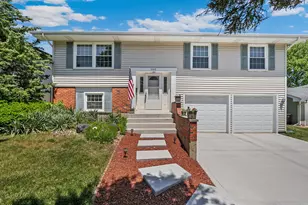 1140 Rosedale Ln, Hoffman Estates, IL 60169 - Photo 29