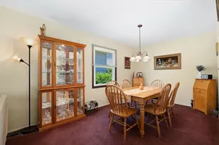 1140 Rosedale Ln, Hoffman Estates, IL 60169 - Photo 5