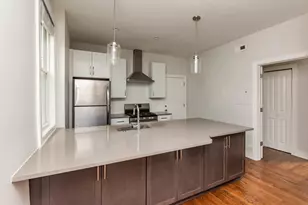 2045 N Wolcott Ave, Chicago, IL 60614 - Photo 3