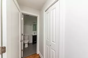 2045 N Wolcott Ave, Chicago, IL 60614 - Photo 11