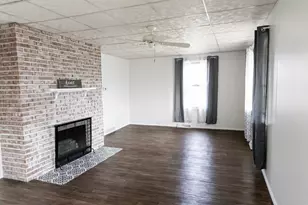 302 S 4th Ave, Streator, IL 61364 - Photo 1