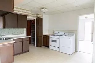 302 S 4th Ave, Streator, IL 61364 - Photo 11