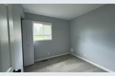 1516 N Mattis Avenue, Champaign, IL 61821 - Photo 11