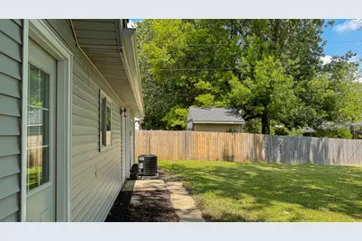 1516 N Mattis Avenue, Champaign, IL 61821 - Photo 25