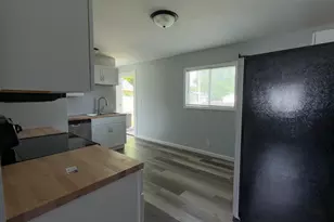1516 N Mattis Ave, Champaign, IL 61821 - Photo 3