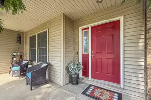 3906 Turnberry Dr, Champaign, IL 61822 - Photo 5